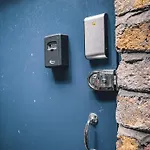 Alpha Apartment